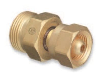 Western Enterprises Brass Cylinder Adaptor, CGA-200 MC Acetylene x CGA-520 B Tank, 314